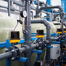 Ростехнадзор установит перечни работ на опасных объектах, на которые запрещено привлекать сторонних работников