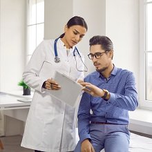 Самое новое в «1С:Бухгалтерии 8»: учет расходов на оплату больничного листа