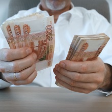 Власти ввели дополнительные ограничения на вывоз из России наличных и золота